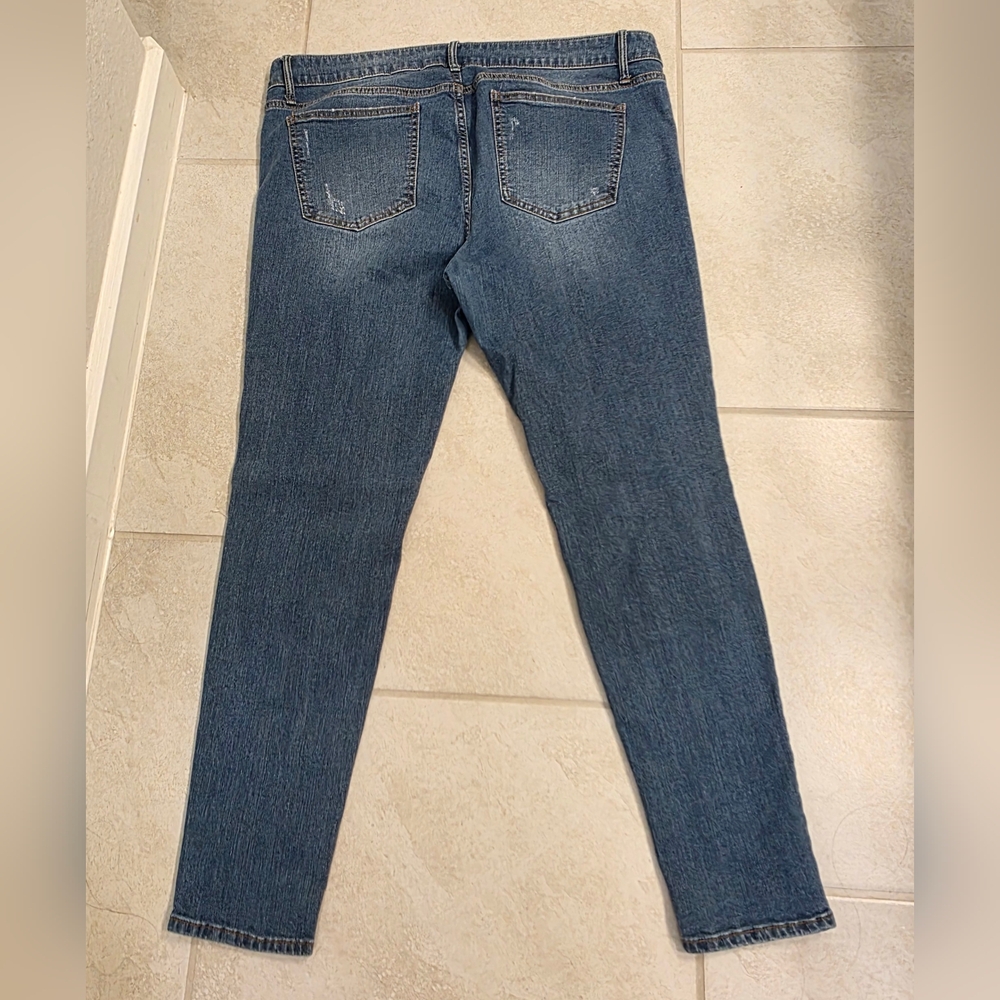 Wild Fable Skinny Jeans in Stretch Denim Size 16-  Classic Blue Worn-in Look - Picture 2 of 4